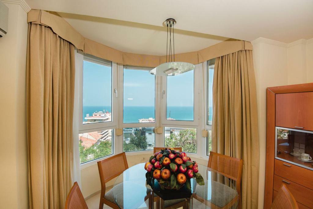 Bella Vista Luxury Apartment Τορρεμολίνος Εξωτερικό φωτογραφία